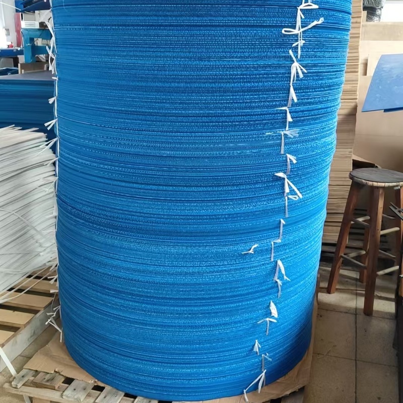 蓝色 PP 中空板卷材（万通卷料）